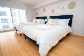 Bright and Cozy 1 BR dntwn Paradise, All new with parking